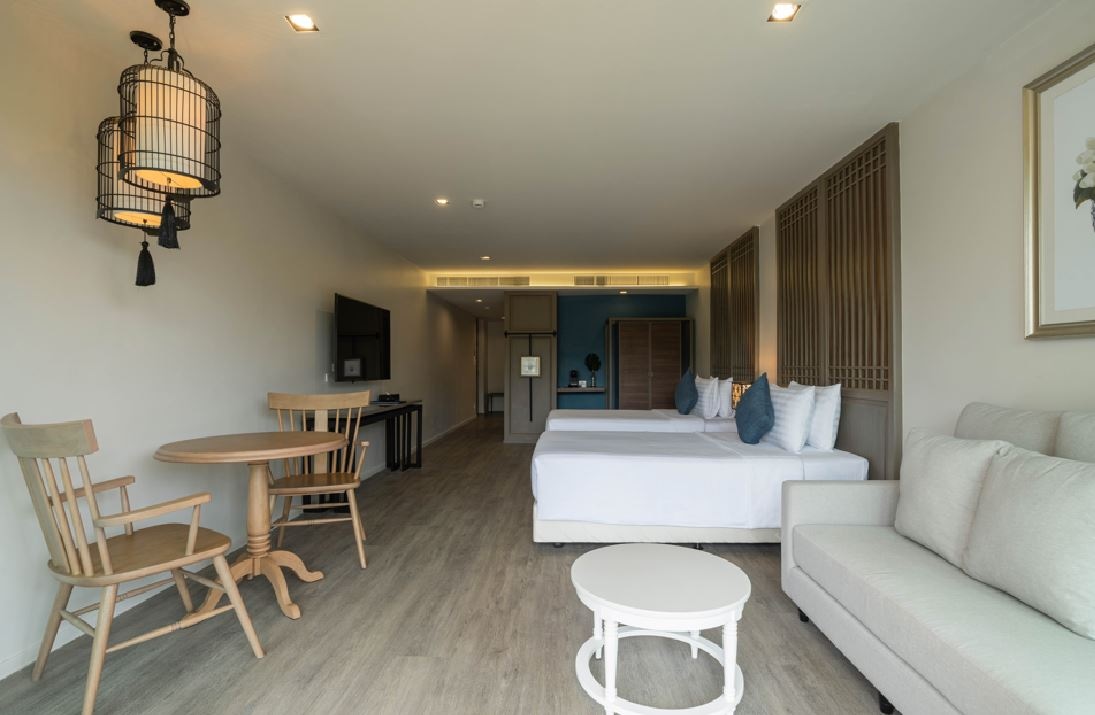 rooms-grand-deluxe-jacuzzi-access-room