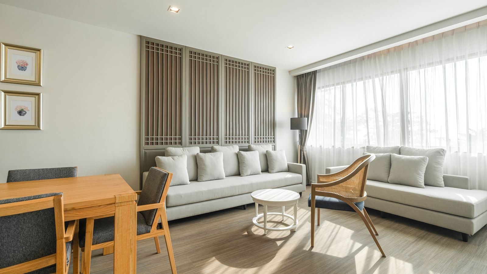 rooms-grand-suite-room