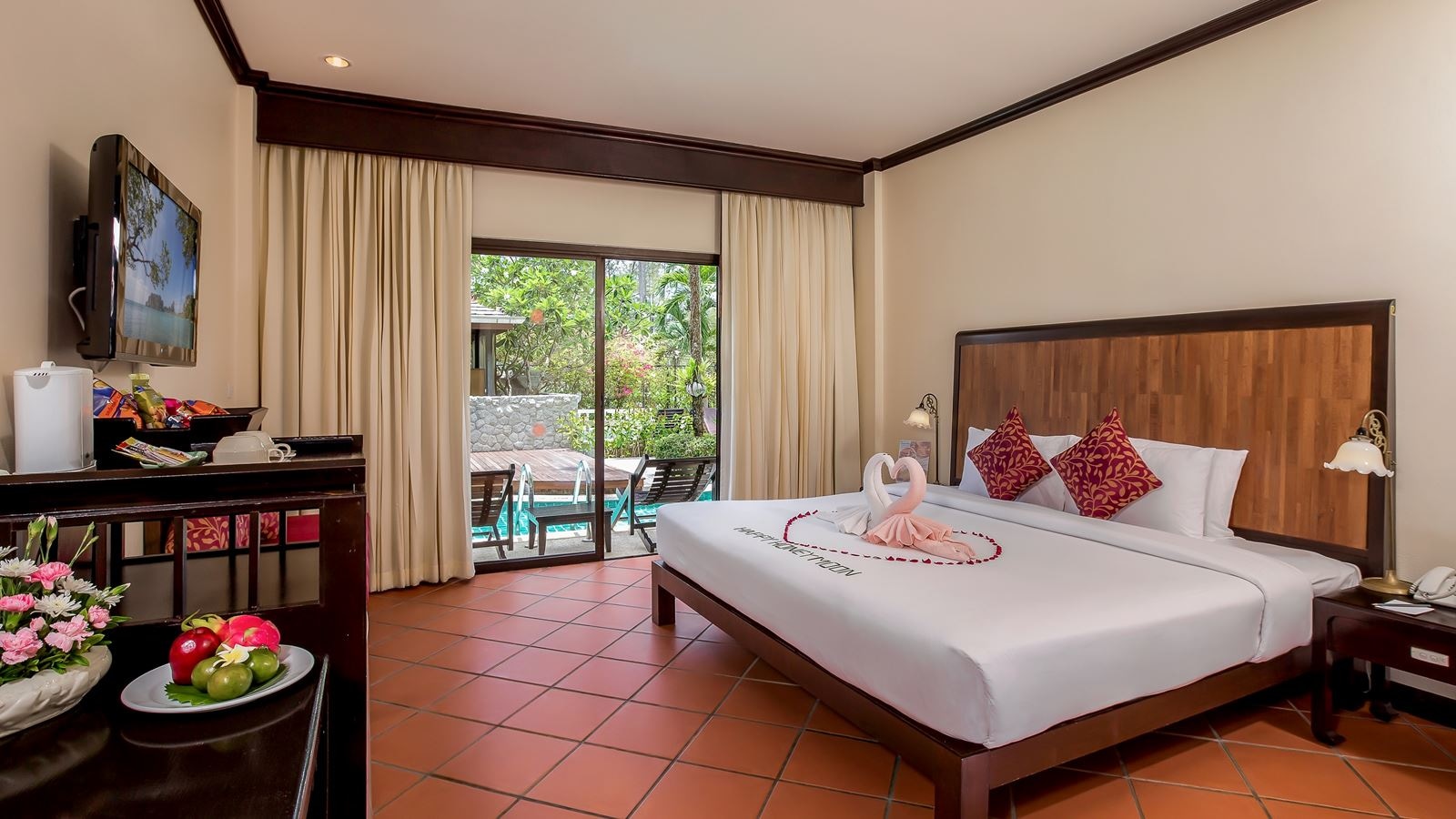 rooms-waterfront-deluxe