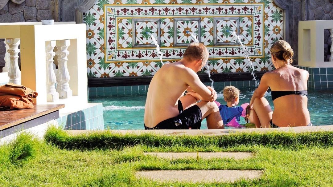 pools-outdoor-childrens-pool