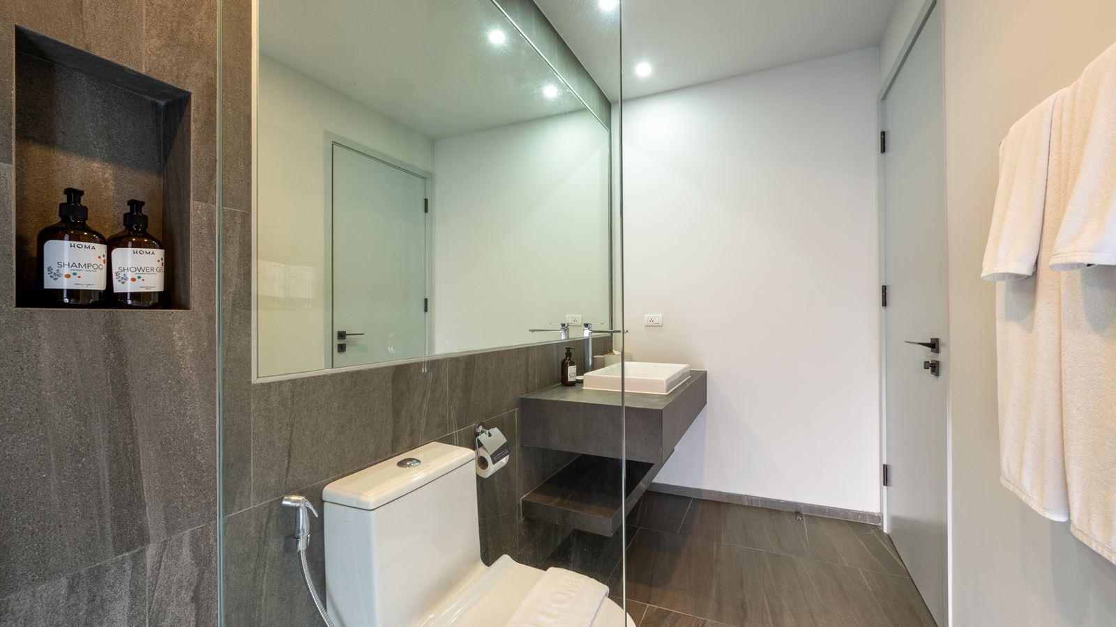 rooms-two-bedroom-family