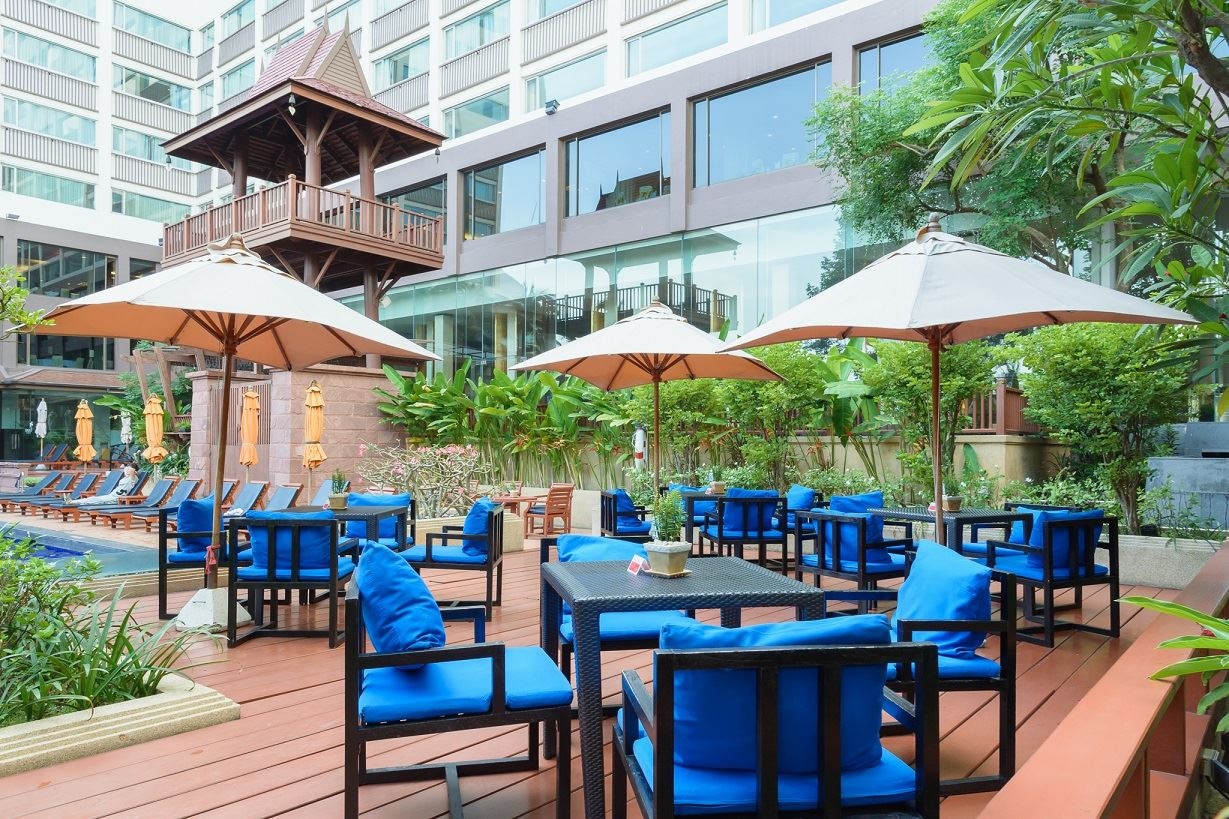 restaurants-sala-thai-pool-bar