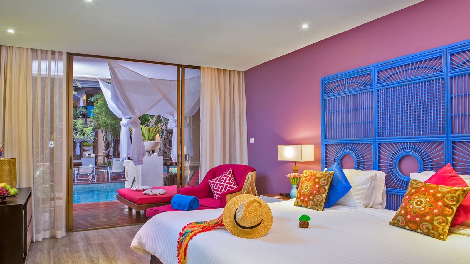 rooms-elite-pool-access