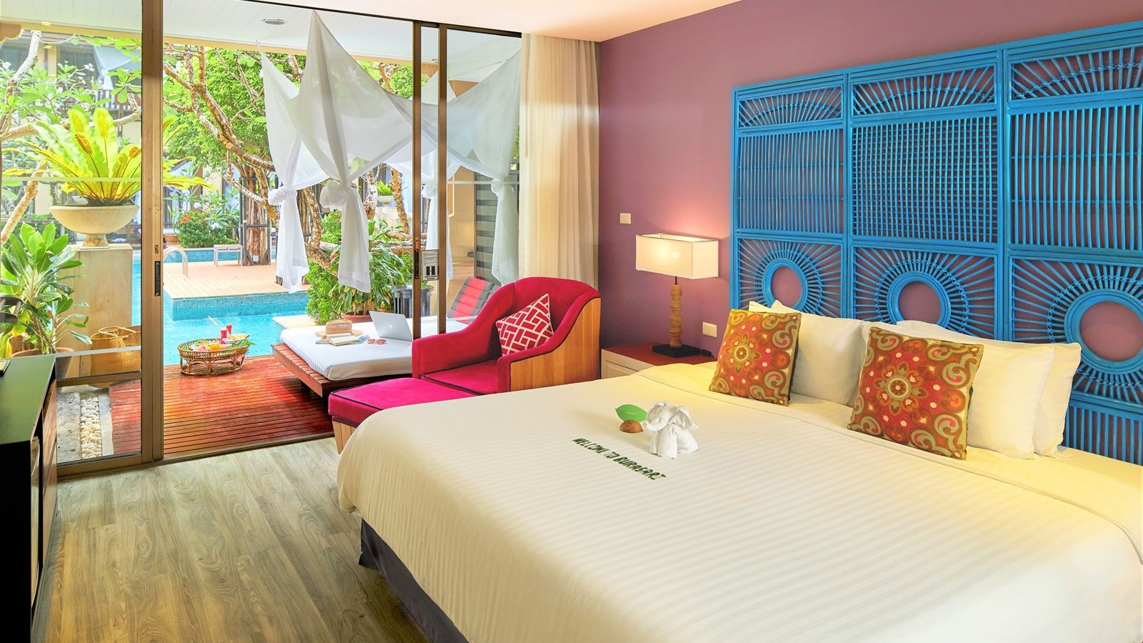 rooms-elite-pool-access