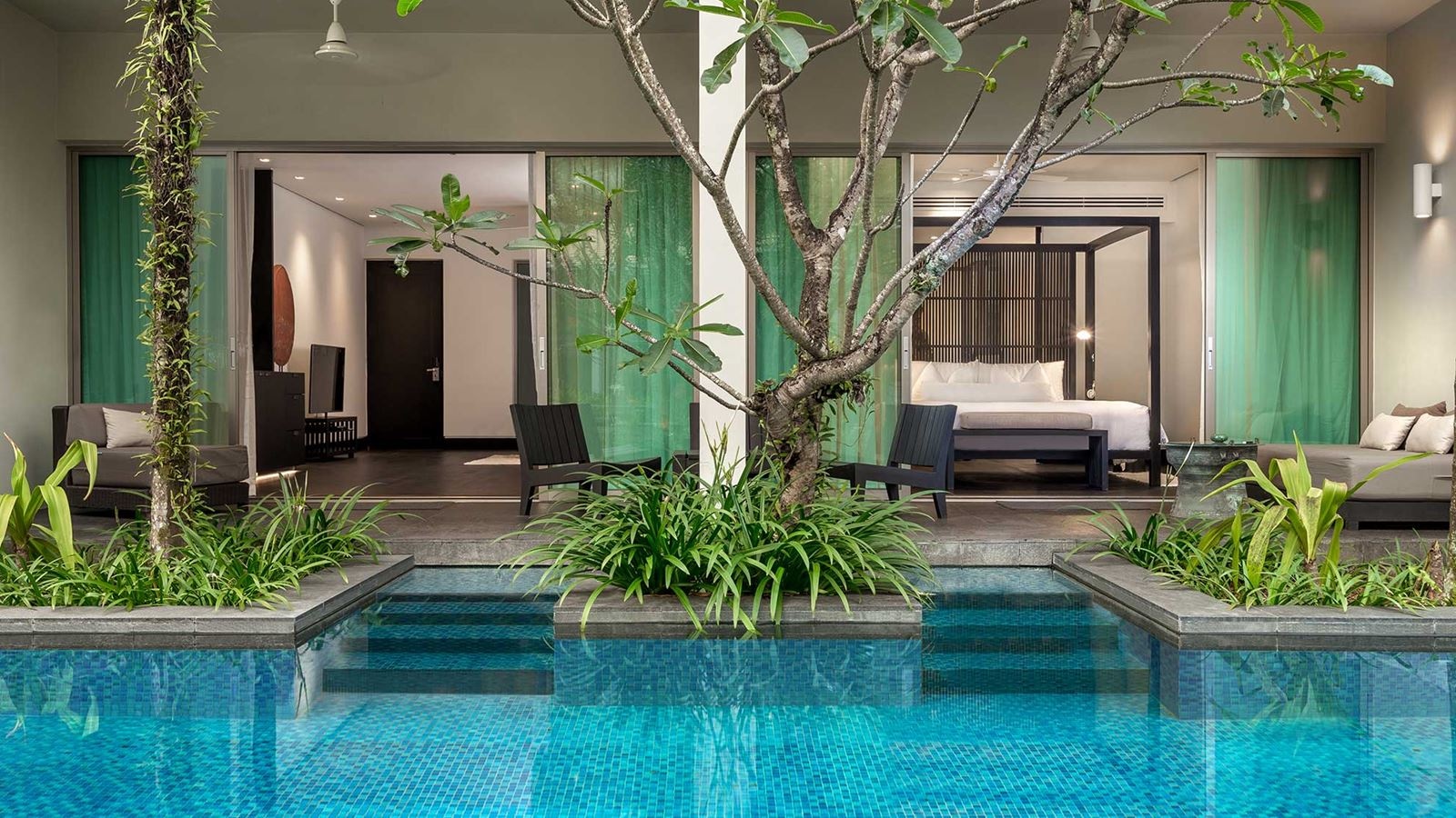 rooms-1-bedroom-lagoon-suite