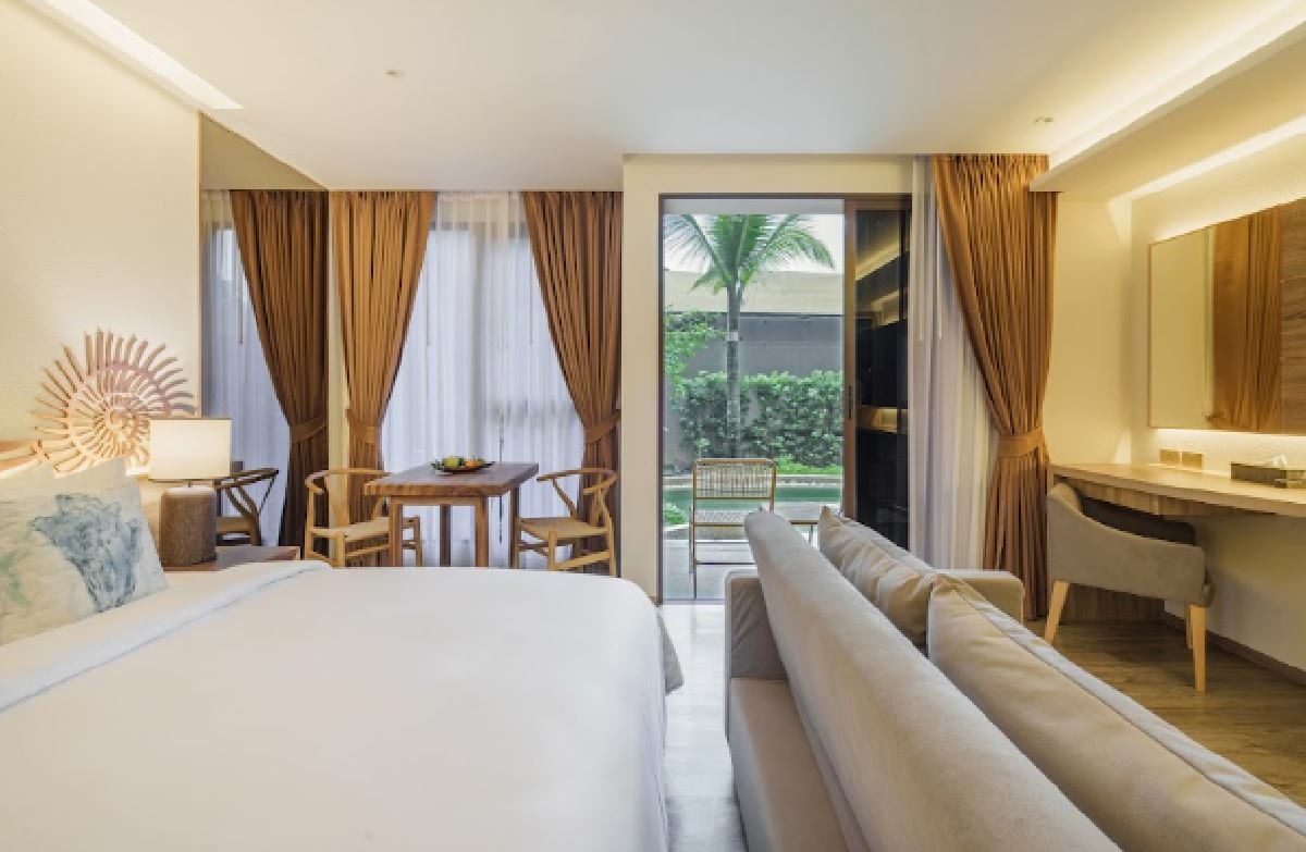 rooms-deluxe-pool-access