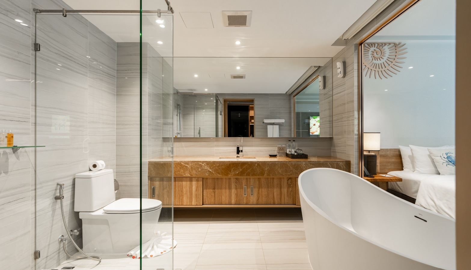 rooms-marin-island-pool-access