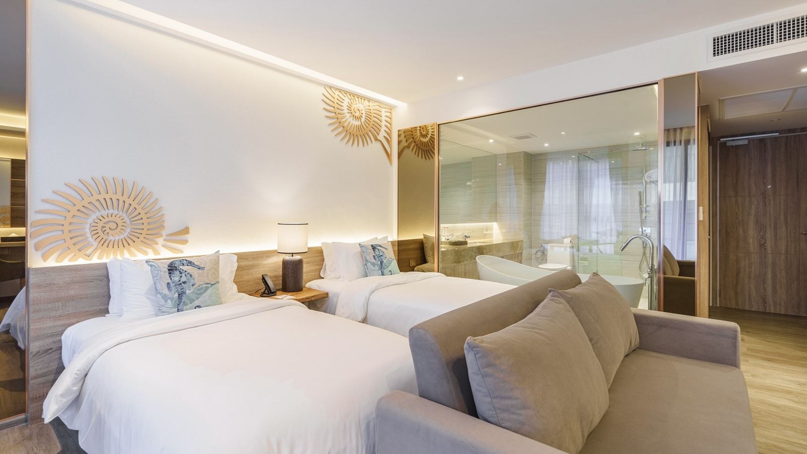 rooms-deluxe-2-nd-child-share-bed