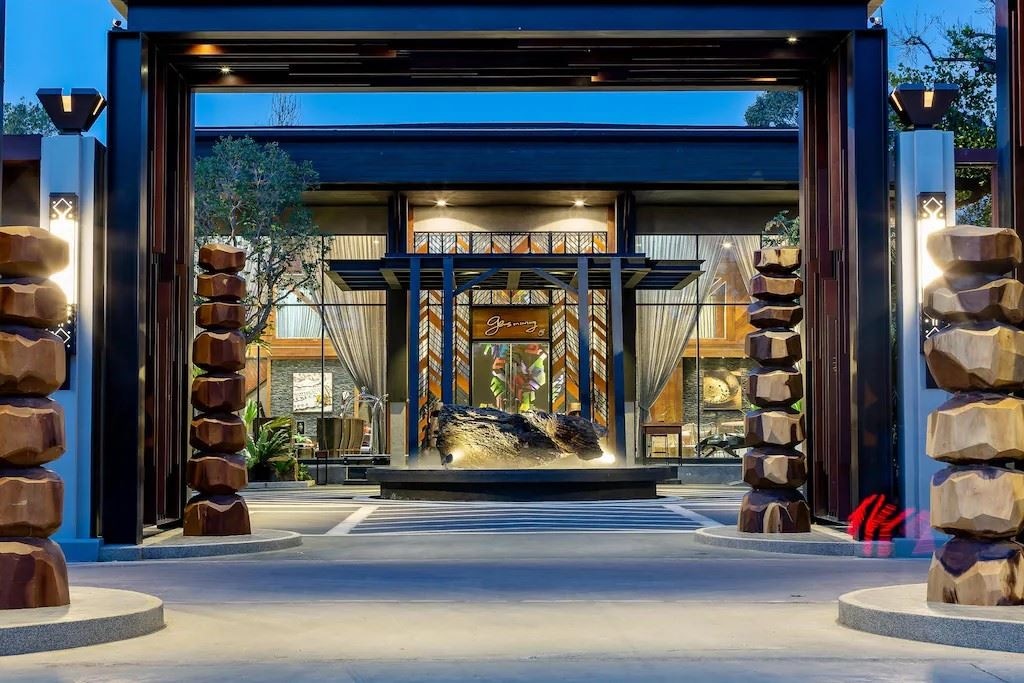 general-main-building