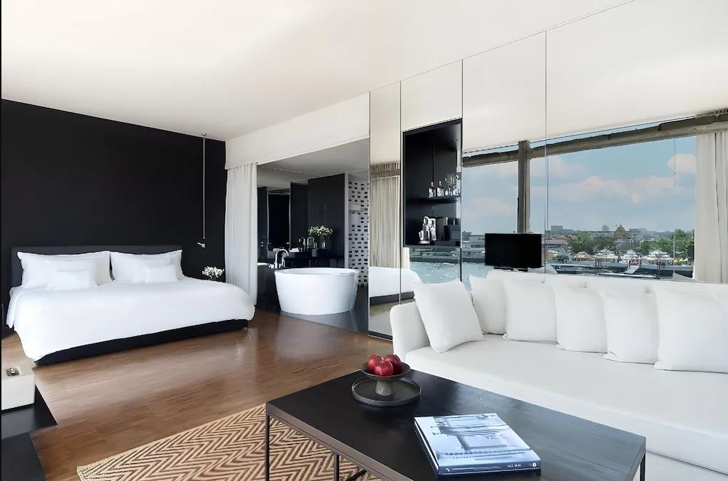 rooms-wat-arun-river-view-suite