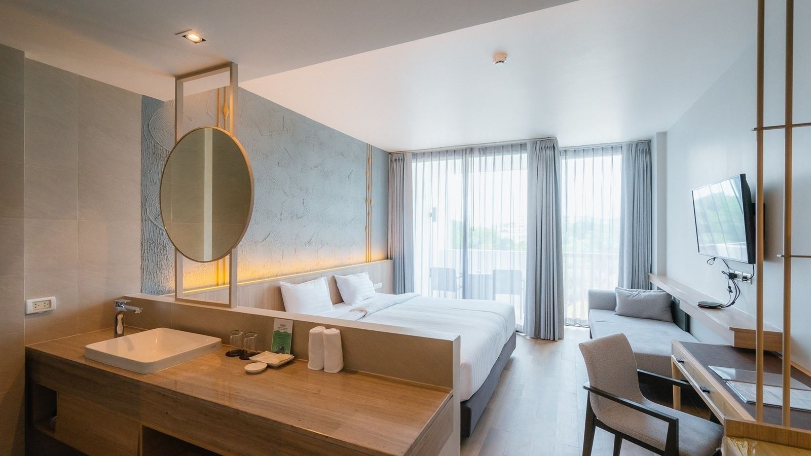 rooms-deluxe-studio-room