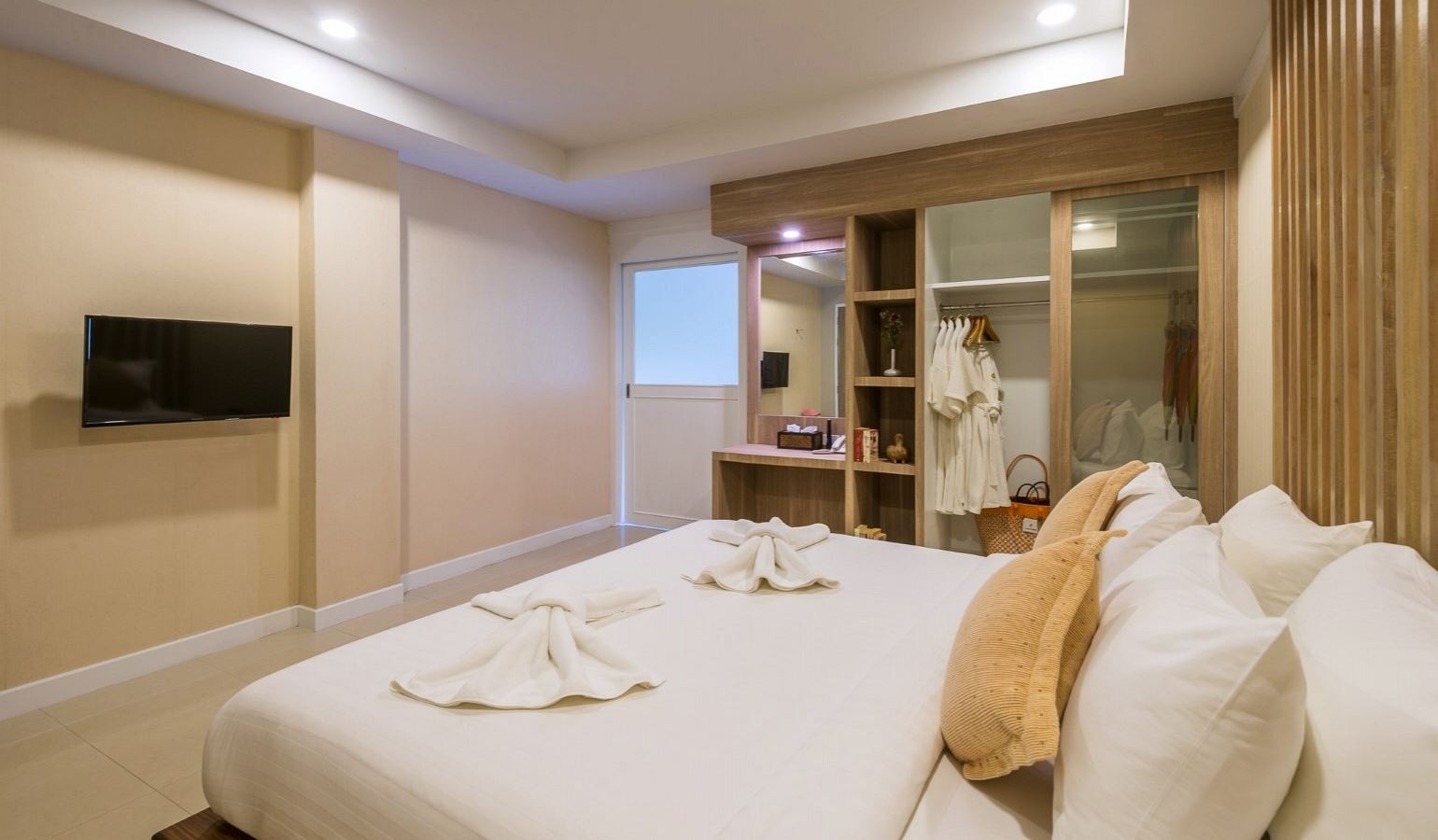 rooms-family-plunge-pool