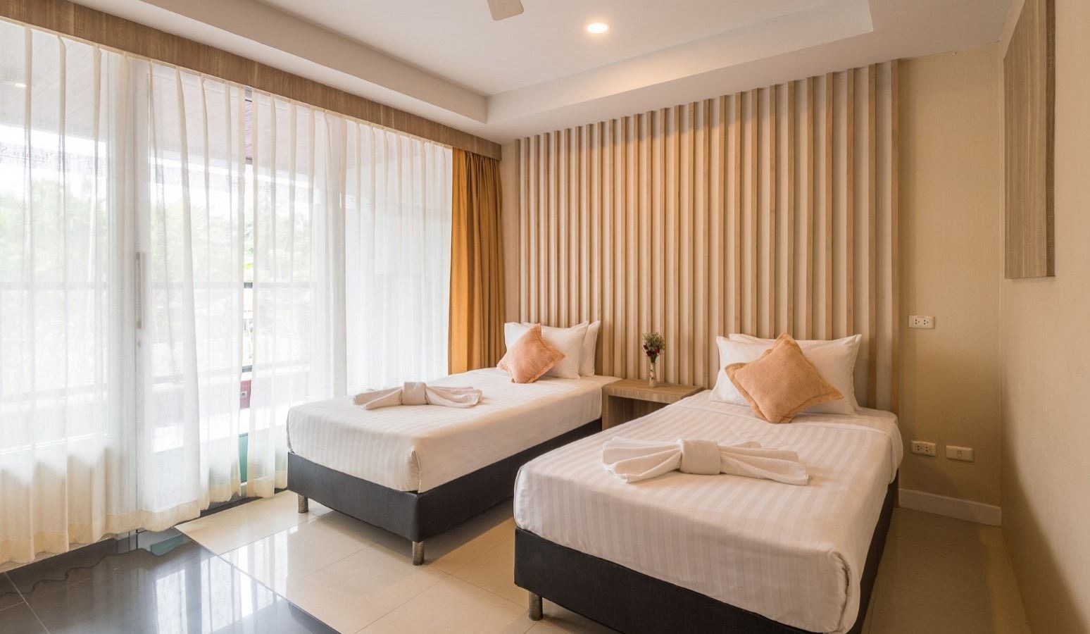 rooms-family-plunge-pool