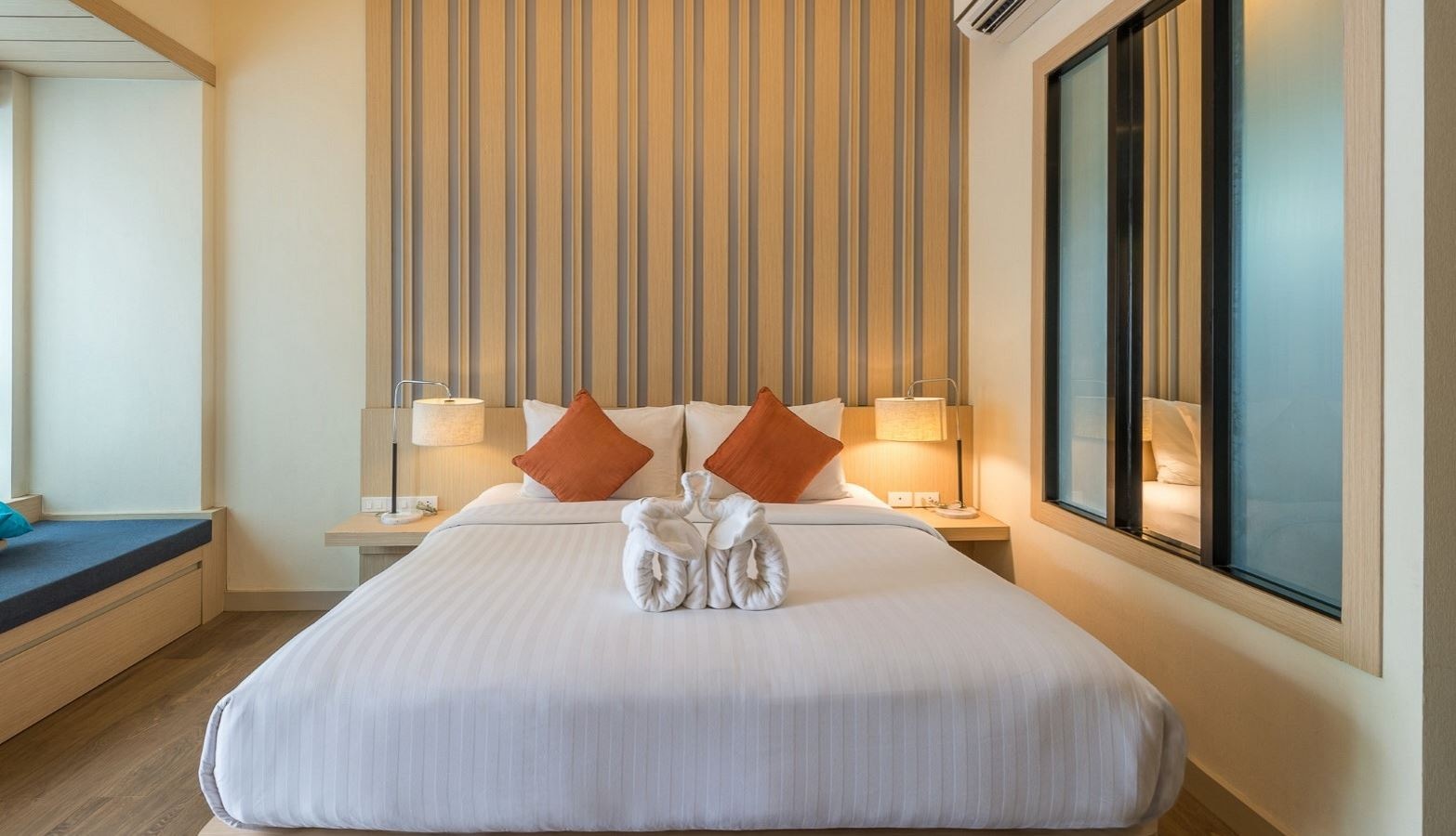 rooms-beach-front-pool-access