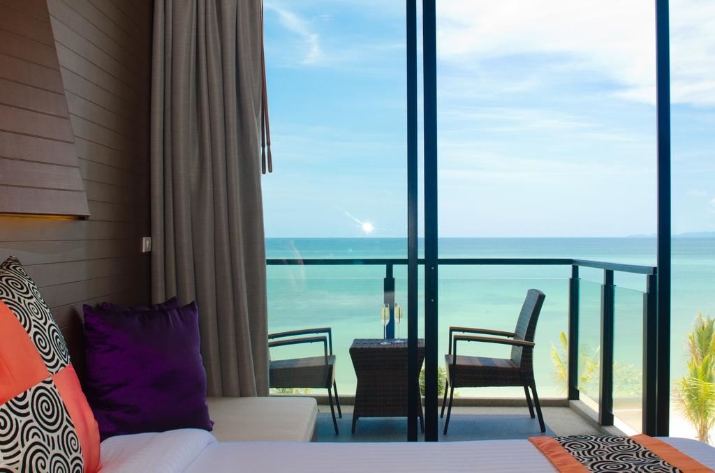 rooms-deluxe-sea-view