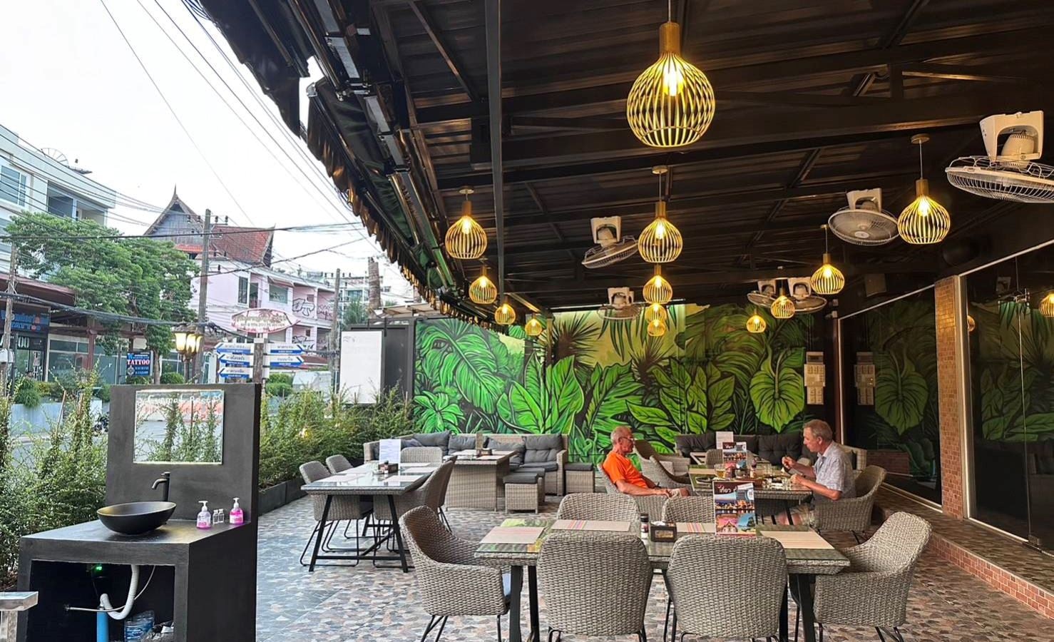 restaurants-gruman-restaurant