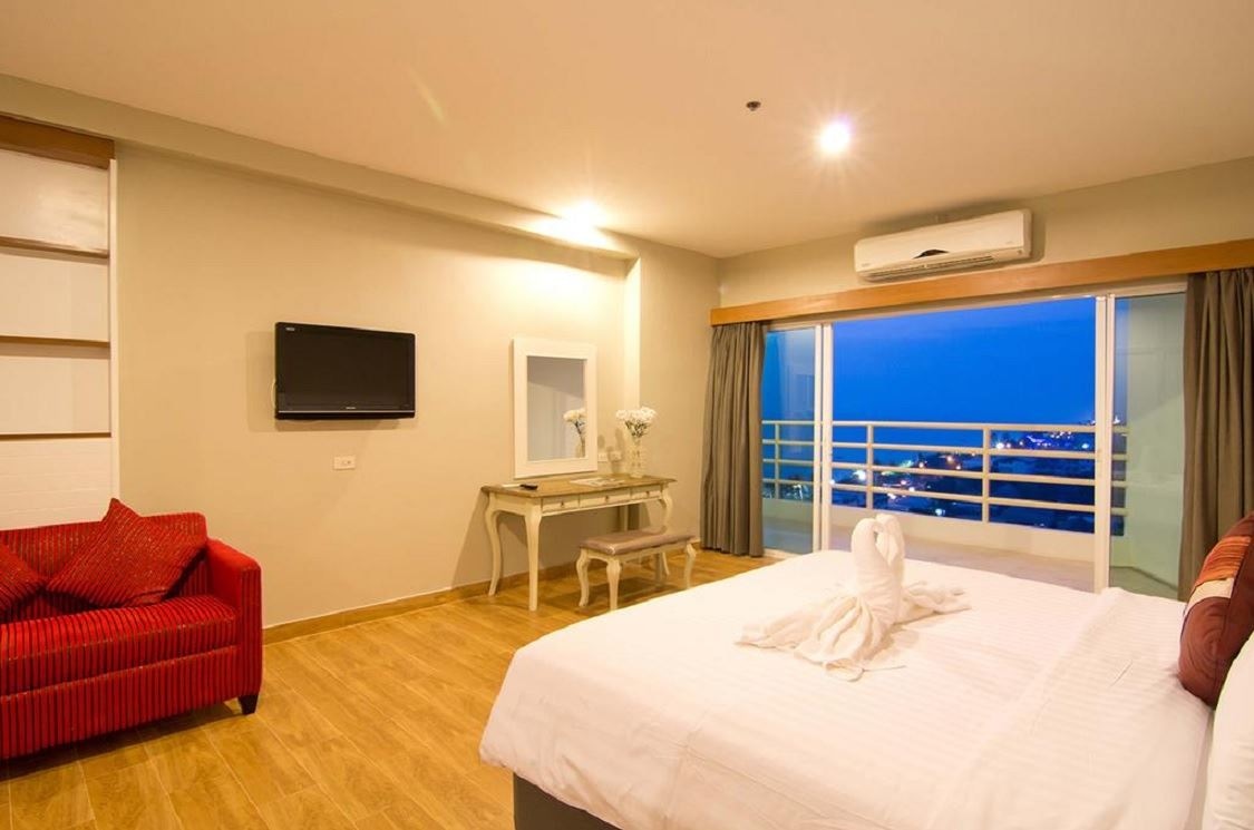 rooms-deluxe-room-sea-view