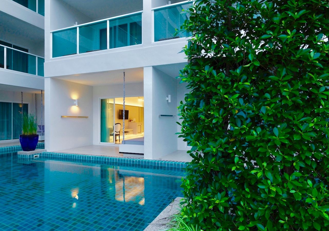 rooms-deluxe-pool-access-room