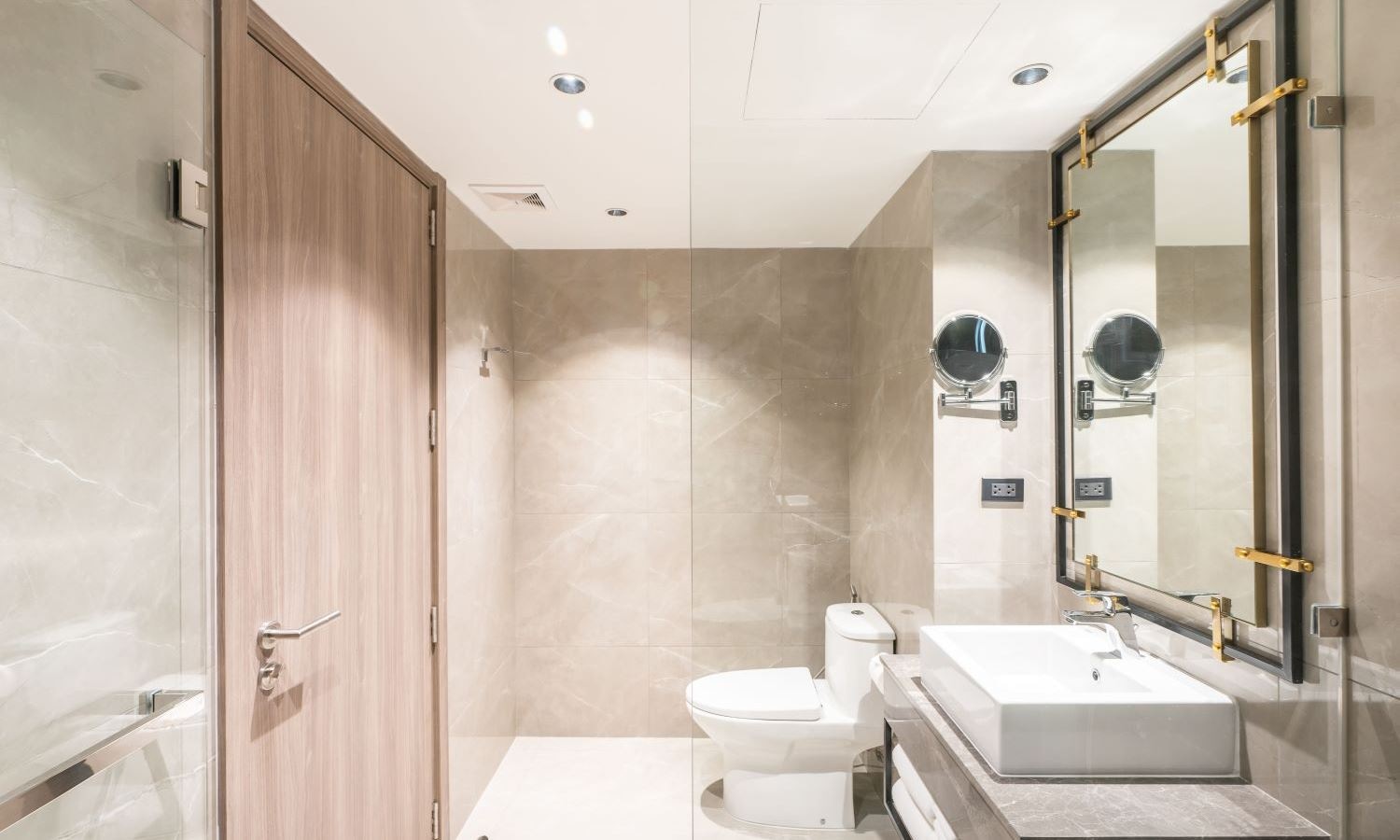 rooms-deluxe-city-view-twin-bed