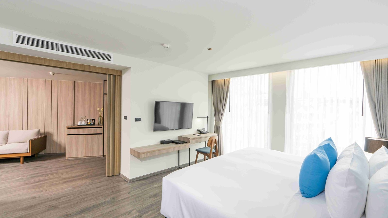 rooms-suite-room-double-bed