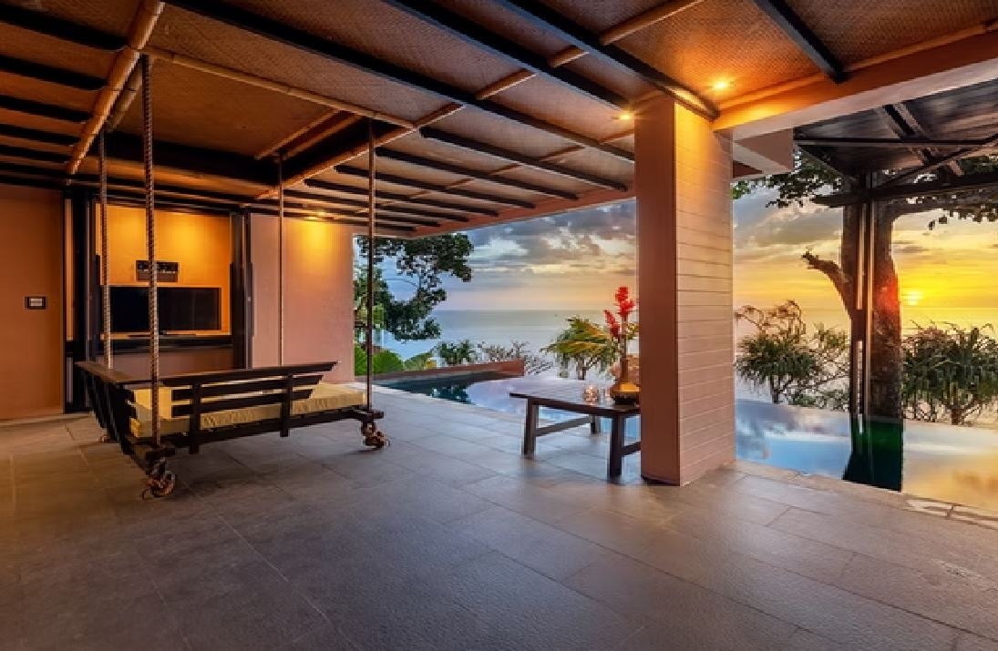 rooms-beachfront-jacuzzi-pool-villa-one-bedroom