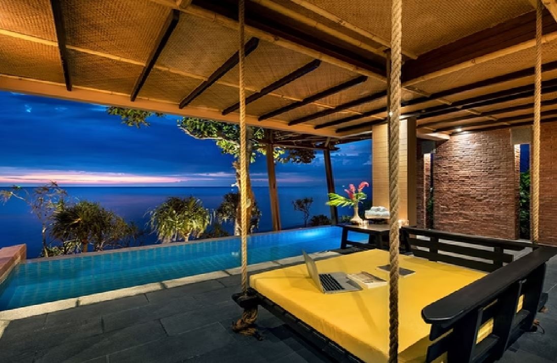 rooms-beachfront-jacuzzi-pool-villa-one-bedroom