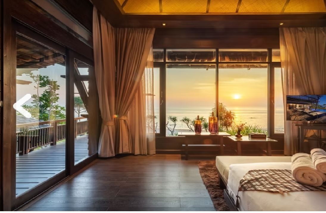 rooms-beachfront-jacuzzi-pool-villa-two-bedroom-duplex-with-lounge