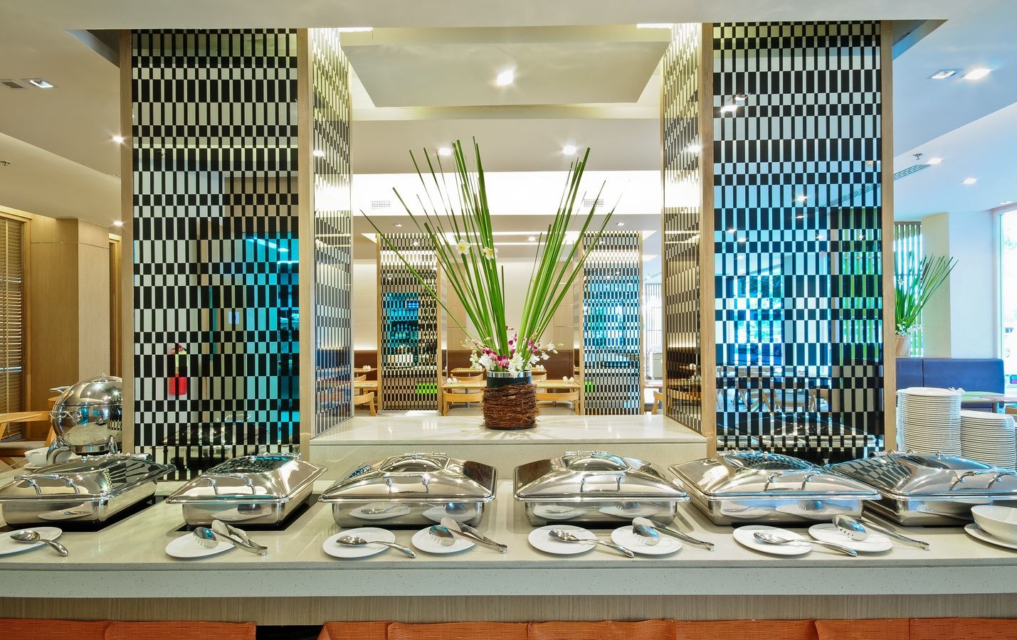 restaurants-bistro-restaurant