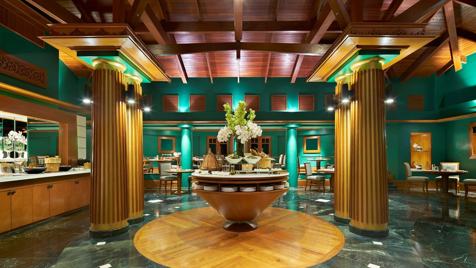 restaurants-emerald-room