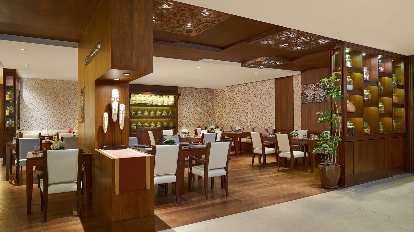 restaurants-the-palm-cuisine