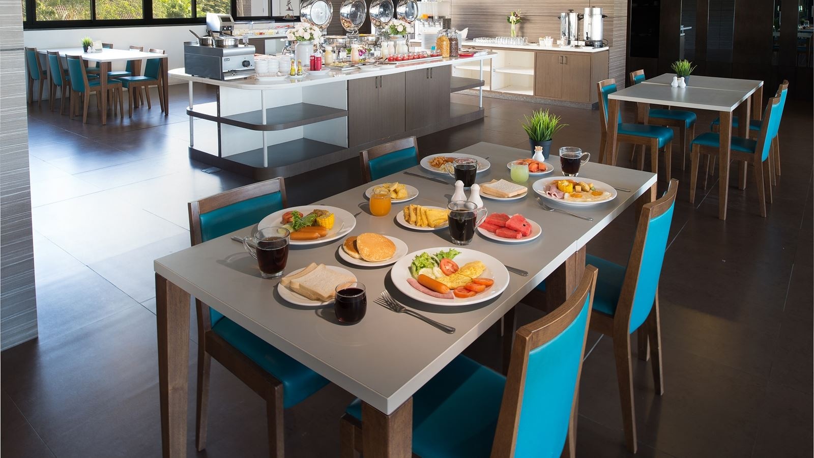 restaurants-restaurant