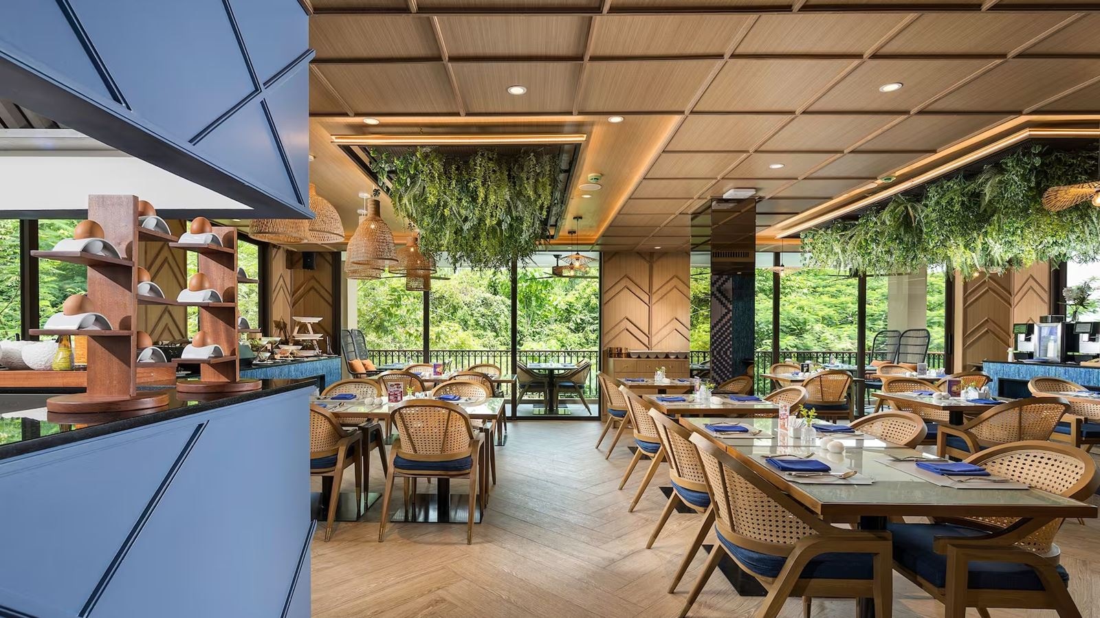 restaurants-foliage-restaurant