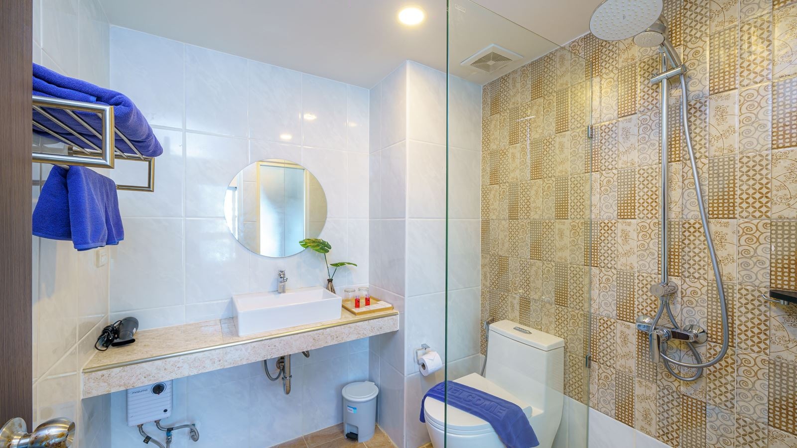 rooms-deluxe-twin-room