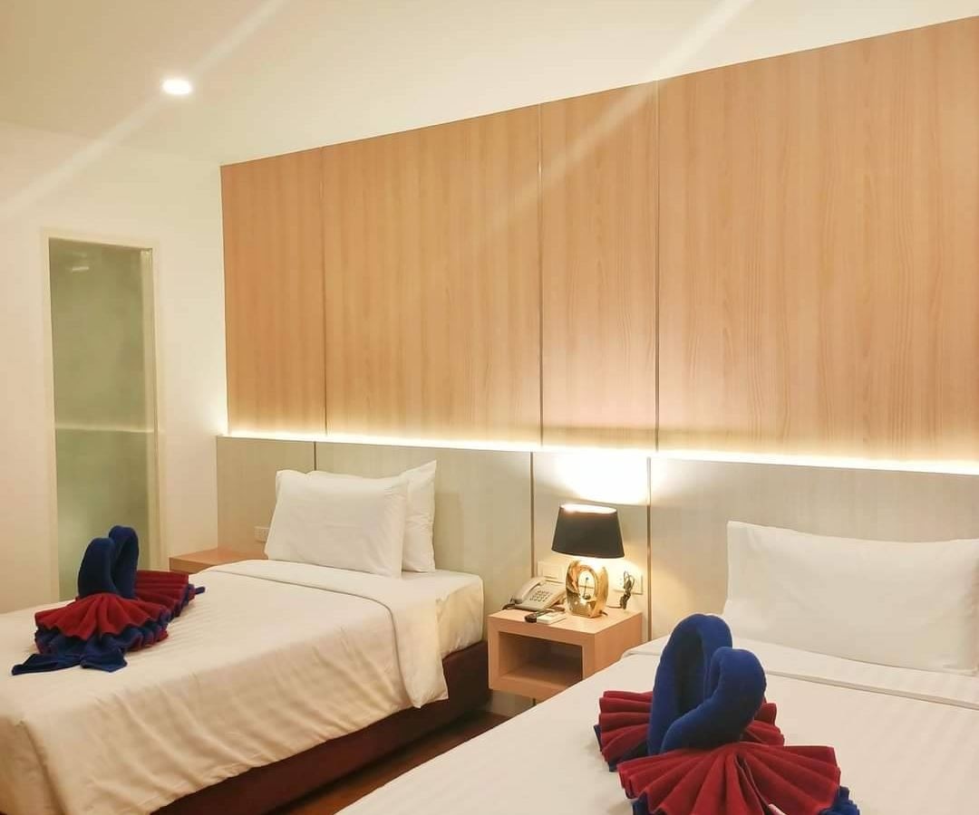 rooms-deluxe-twin-room