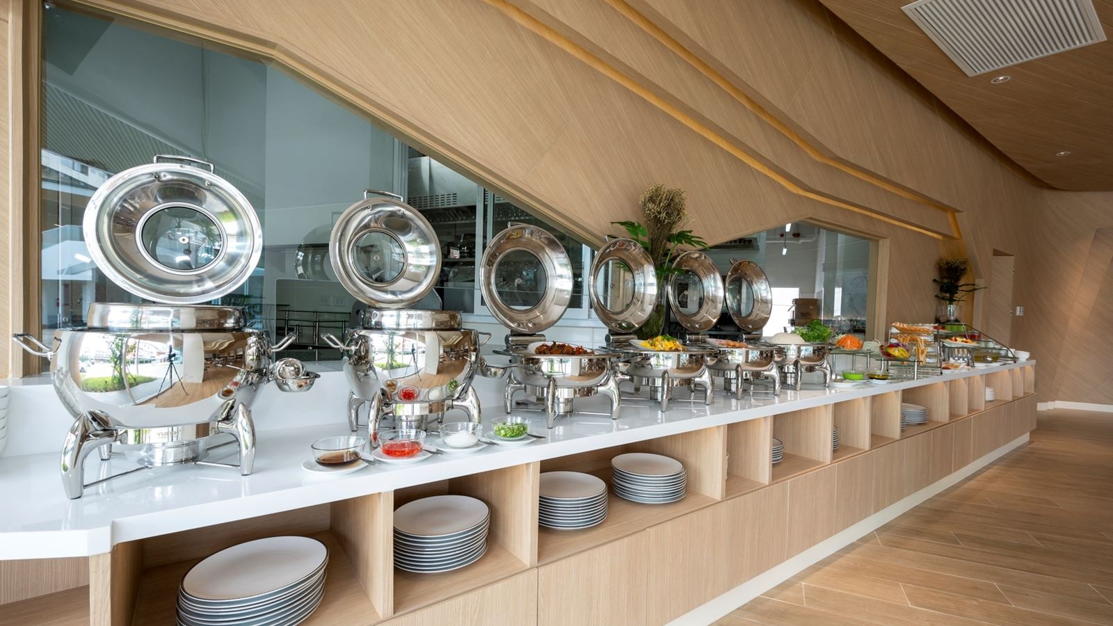 restaurants-yham-arun