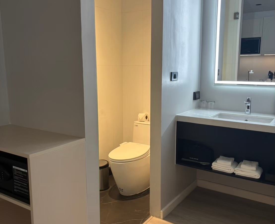 rooms-deluxe-poolview