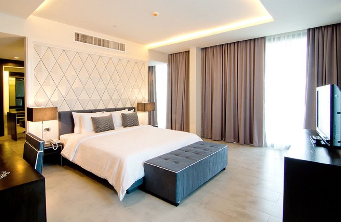 rooms-2bedroom-room-royal-suite-sea-view