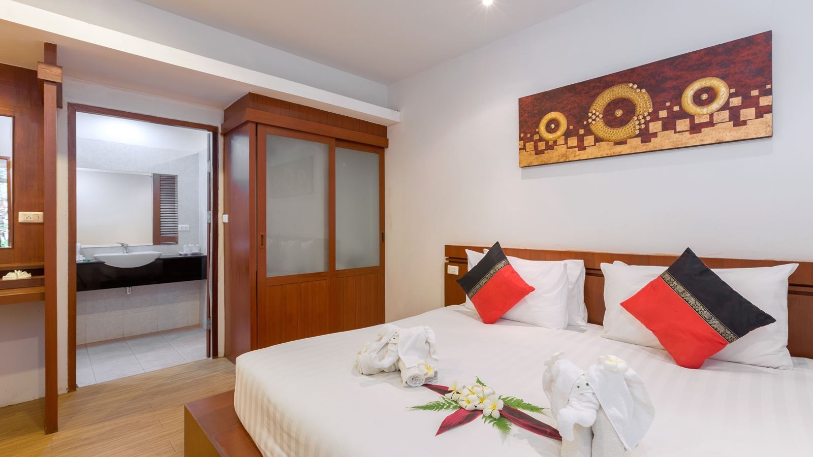 rooms-1-bed-room-suite