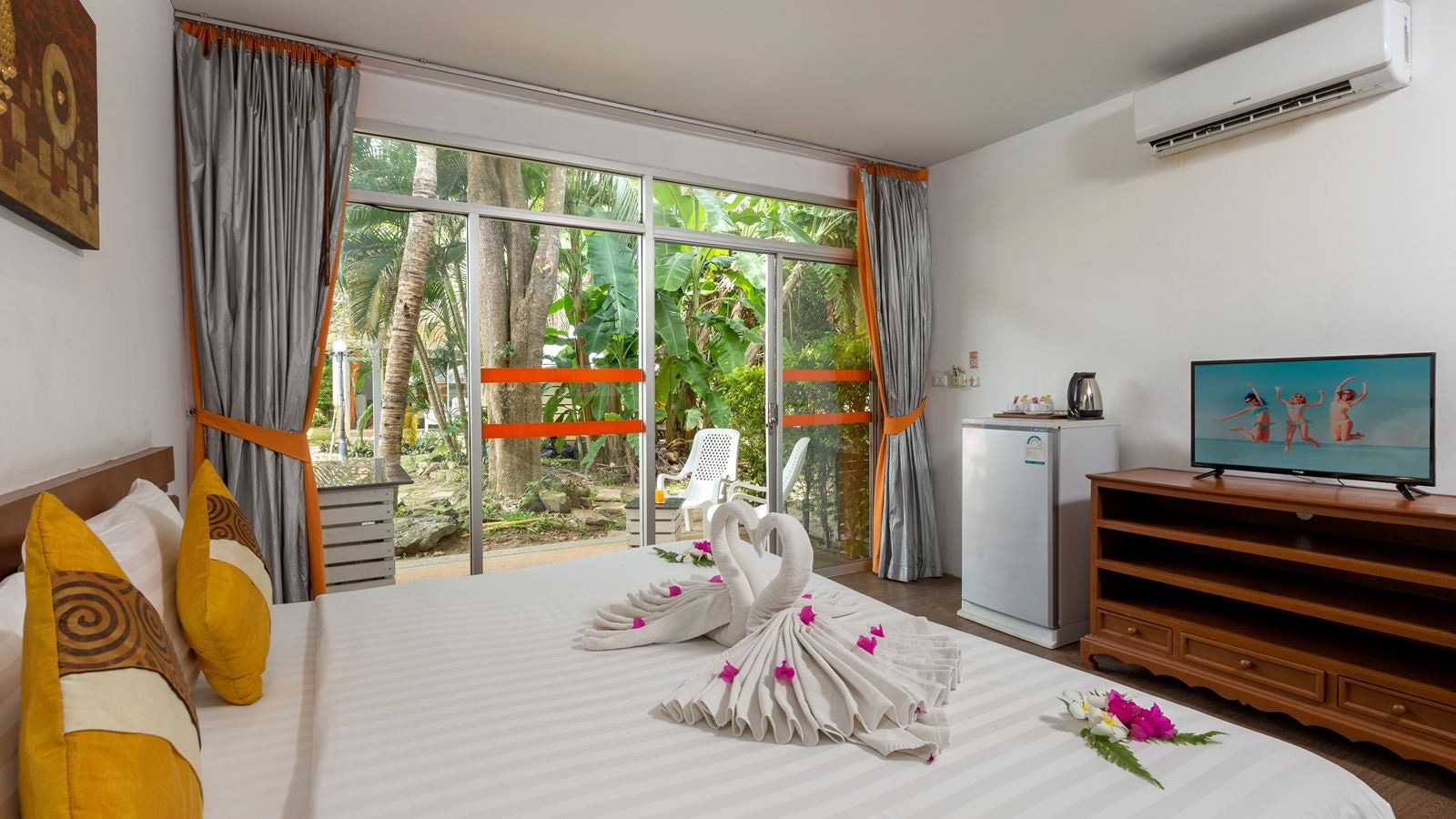 rooms-superior-garden-room