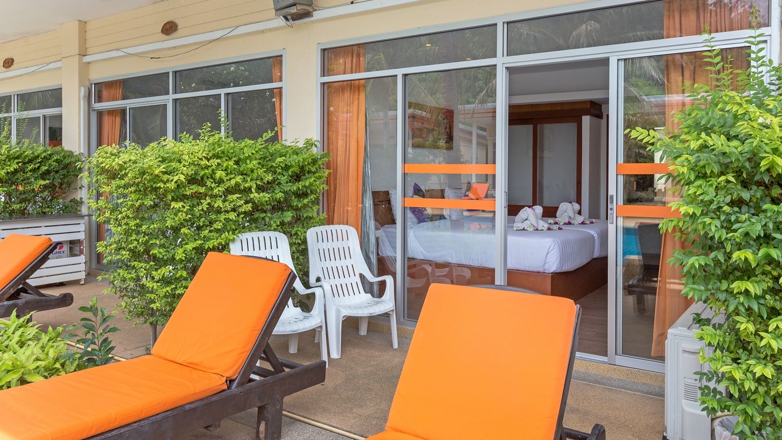 rooms-superior-garden-room