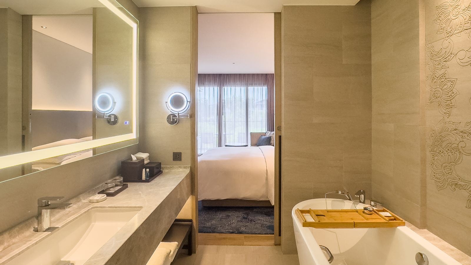 rooms-deluxe-garden-view