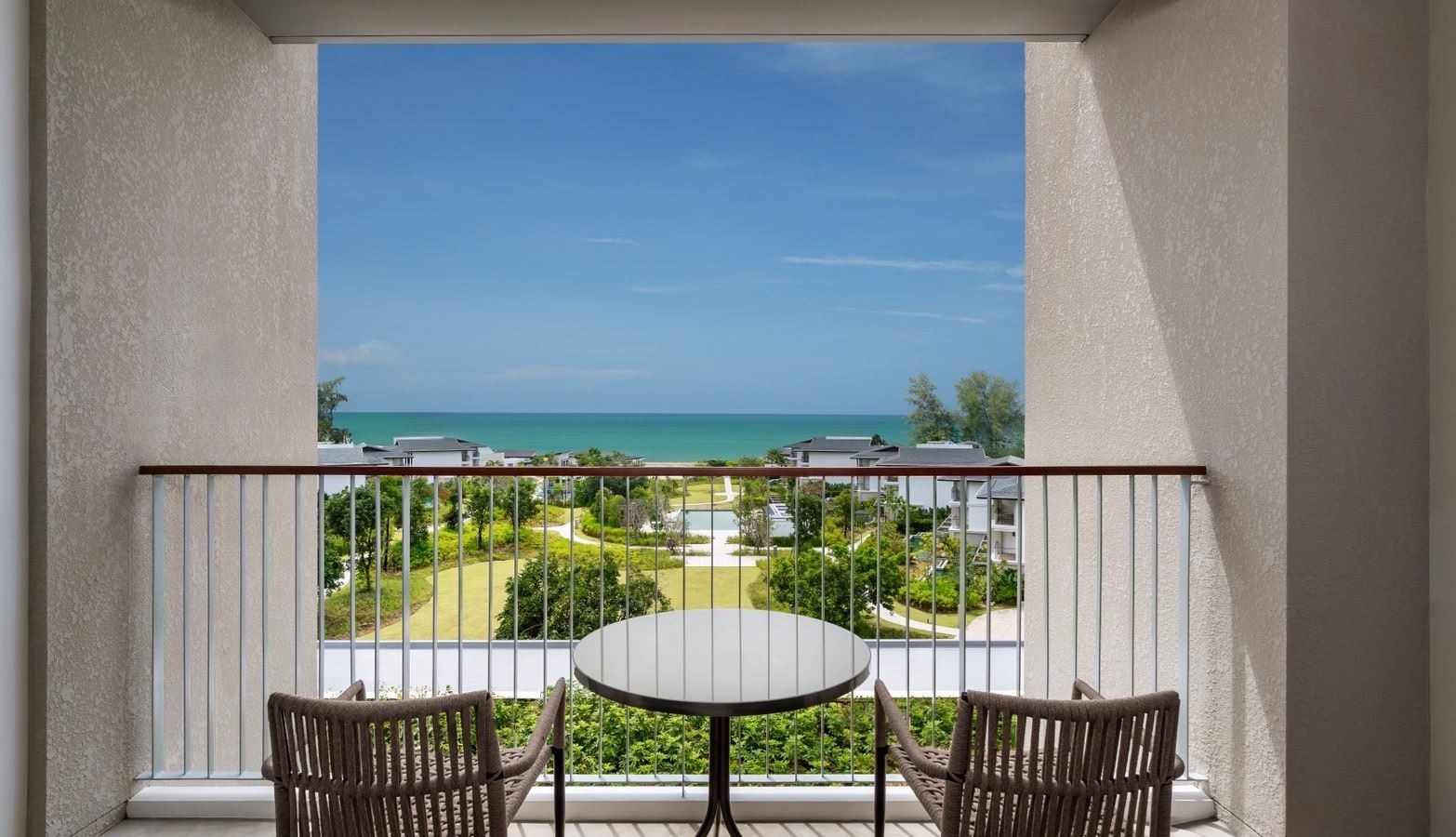 rooms-deluxe-ocean-view