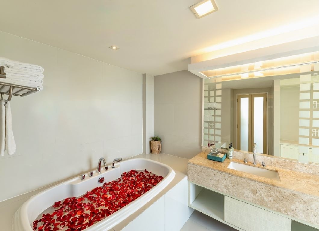 rooms-twobedroom-embrace-suite