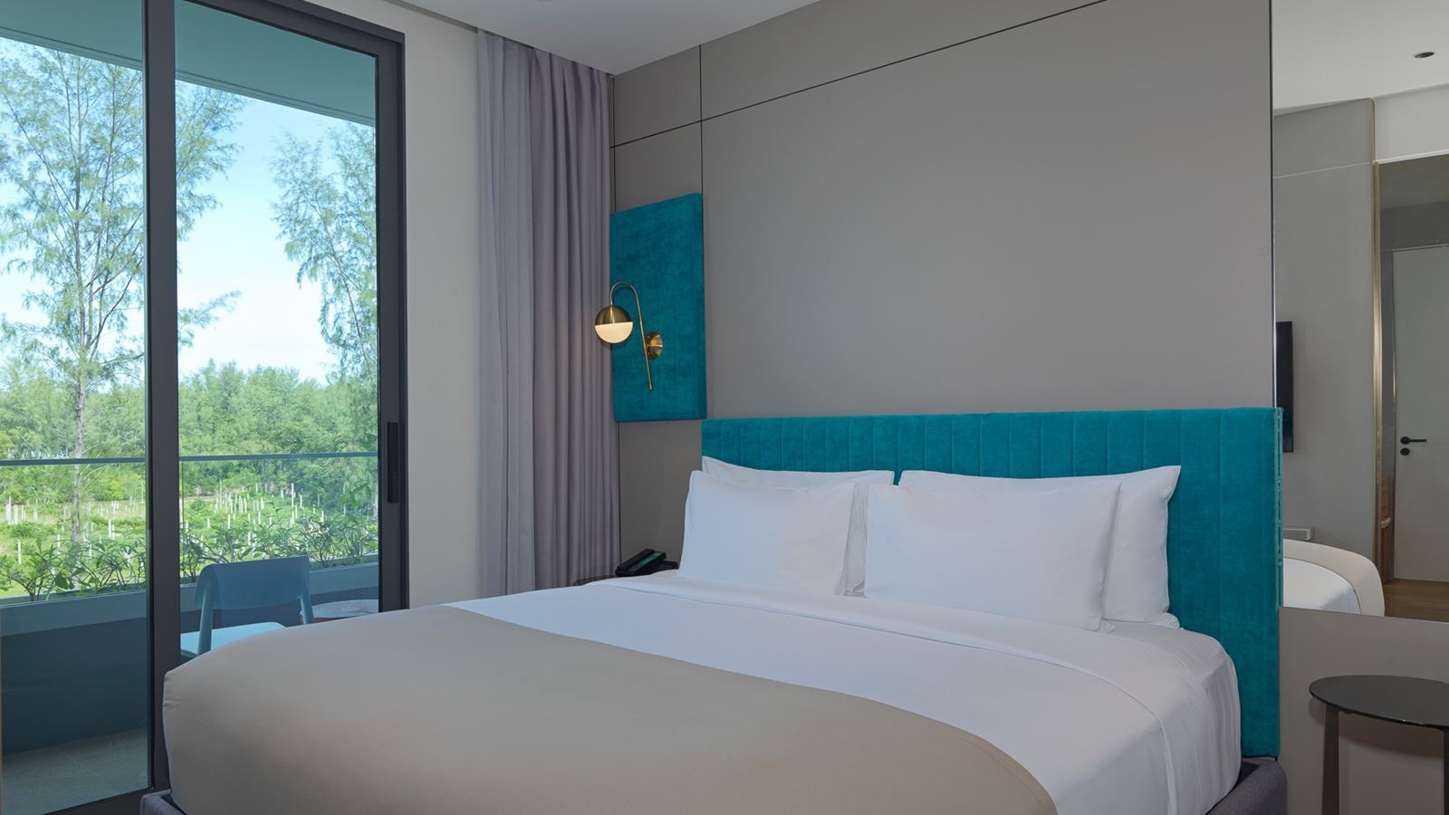 rooms-la-green-junior-suite