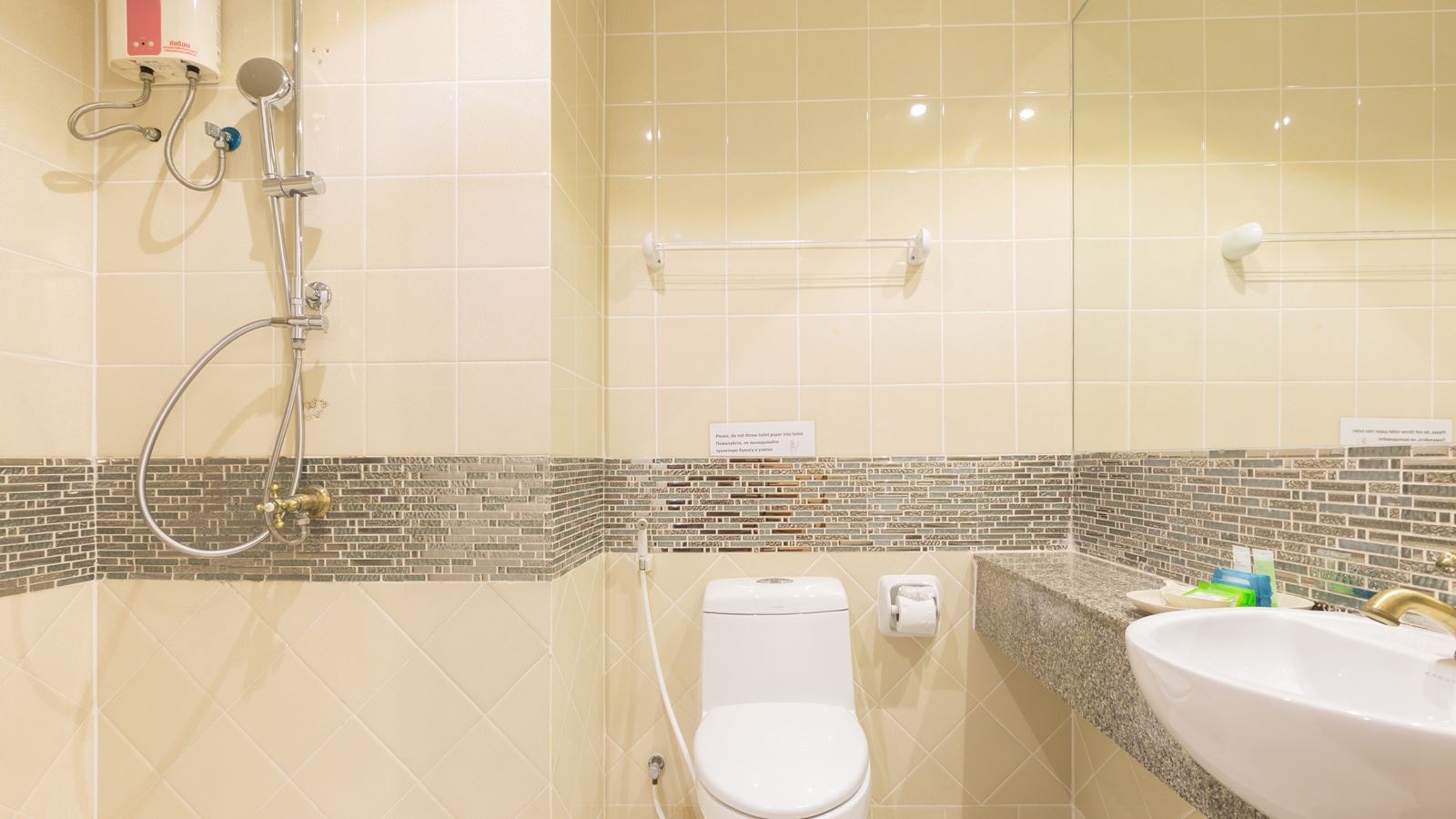 rooms-superior-room--no-view