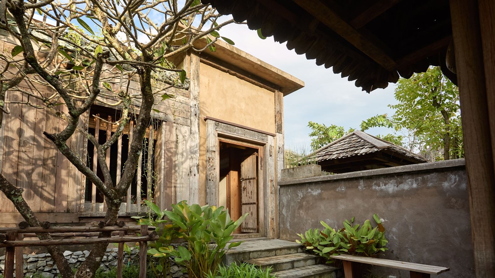 rooms-one-bedroom-suite-pool-villa-seaview