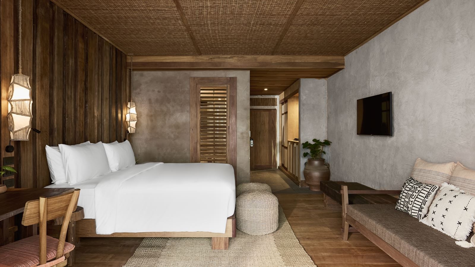 rooms-premium-pool-access