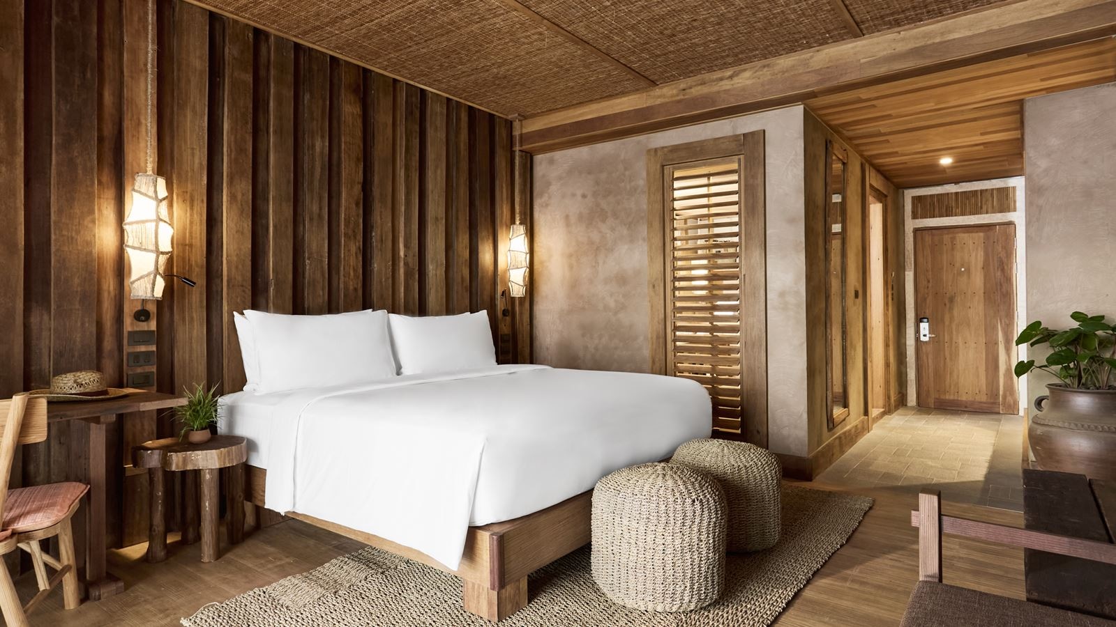 rooms-premium-pool-access