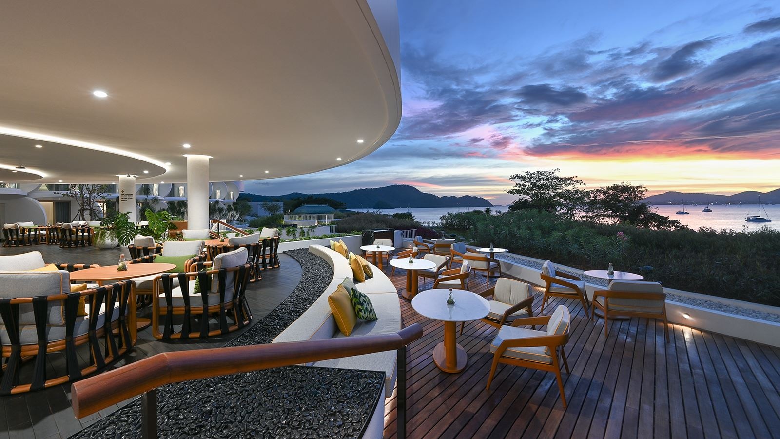 restaurants-bar-botan