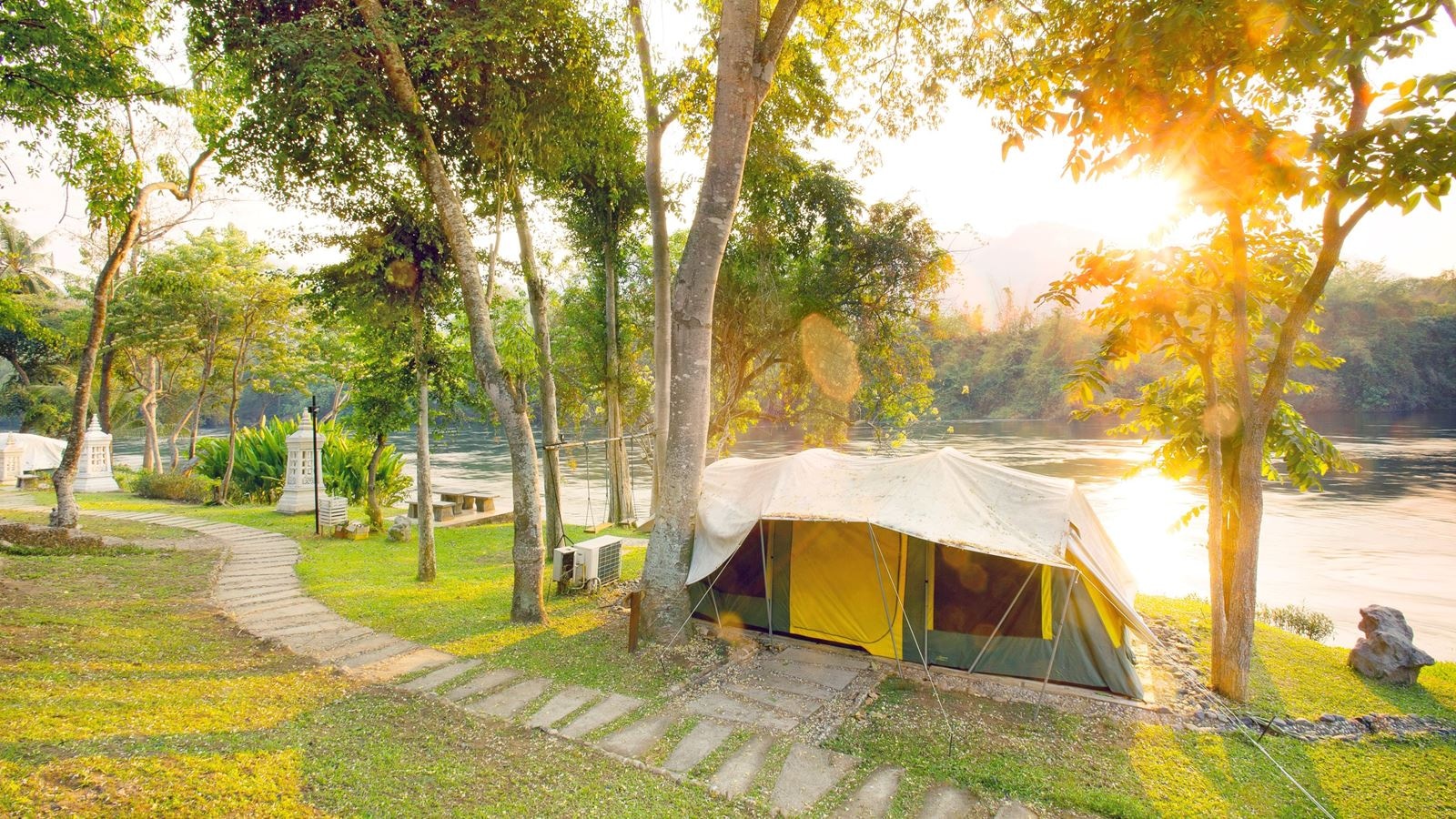 rooms-tent-river-front